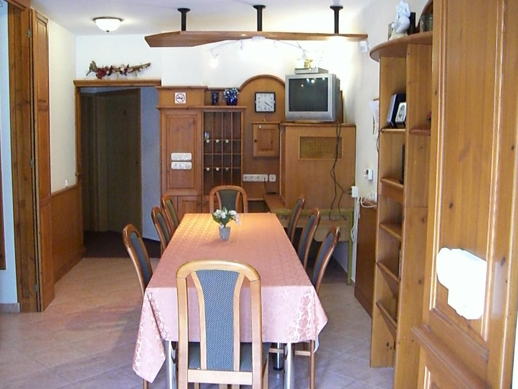 Napfuerdo Vendeghaz Hotell Mezőkövesd Eksteriør bilde
