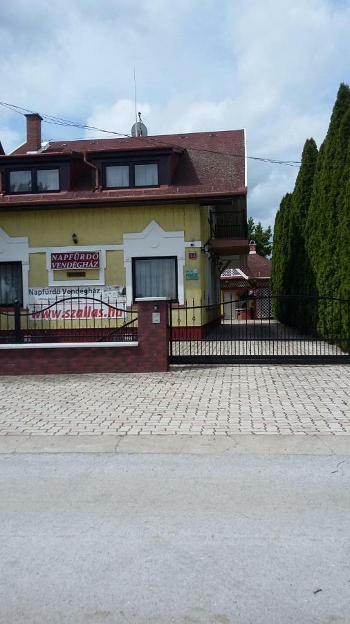 Napfuerdo Vendeghaz Hotell Mezőkövesd Eksteriør bilde